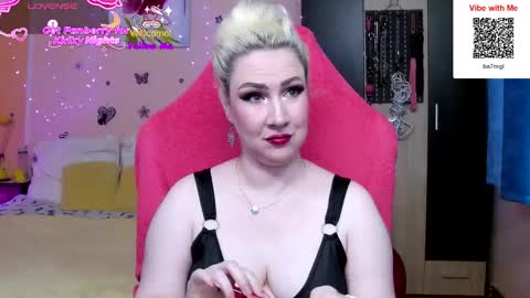 Snapshot of lexygold chatting on 11-23-25, 03:45 Lexy online show from 11-23-25, 03:45