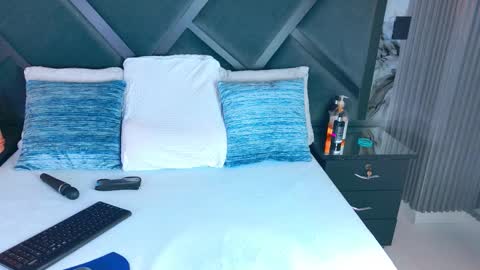 Lexy online show from 12-04-25, 07:55