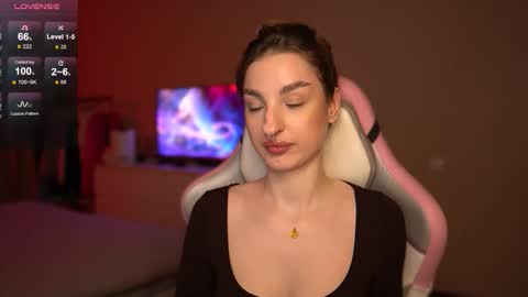 Lexy online show from 11-05-25, 02:11