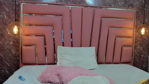 Leyla online show from 01-07-25, 03:23