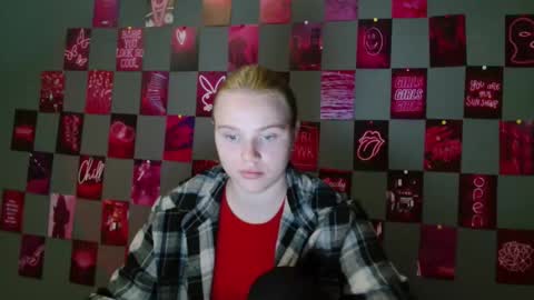 Leyla online show from 09-23-25, 06:27