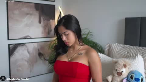 INSTA leylasteel model         online show from 07-09-26, 04:33