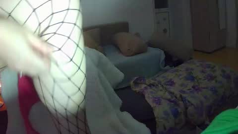 Leysun7 online show from 11-15-25, 03:04