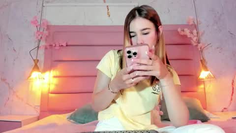 LEZY online show from 09-30-25, 07:41