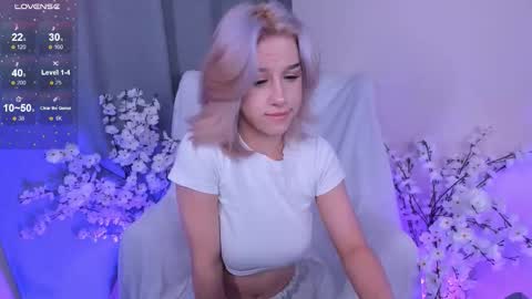 Lisa online show from 09-21-25, 05:09