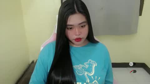 Snapshot of lhara_cumming chatting on 03-02-25, 01:36 LHARA online show from 03-02-25, 01:36
