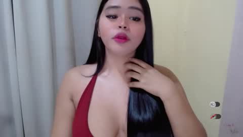 Snapshot of lhara_cumming chatting on 11-17-25, 11:10 LHARA online show from 11-17-25, 11:10