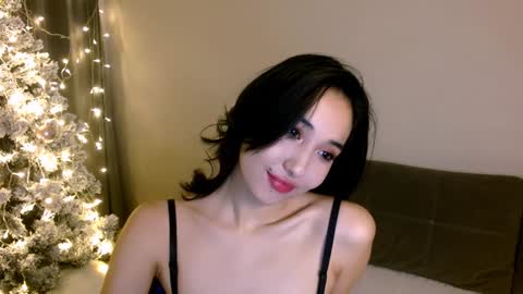 Snapshot of li_noen chatting on 12-19-24, 03:08 Li  online show from 12-19-24, 03:08