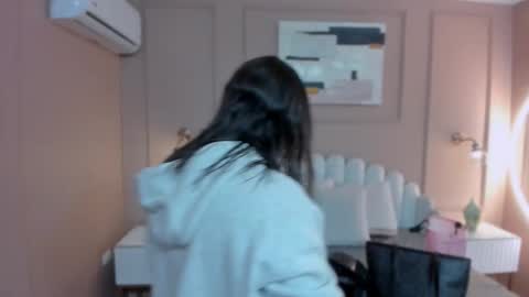 Liss 3 online show from 12-16-25, 10:20