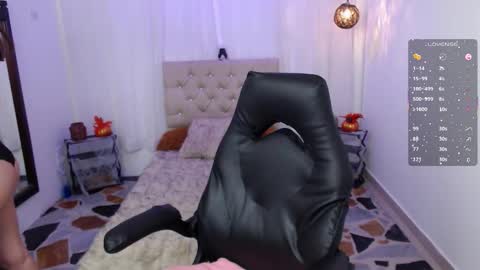 lia_glow online show from 10-25-25, 08:36