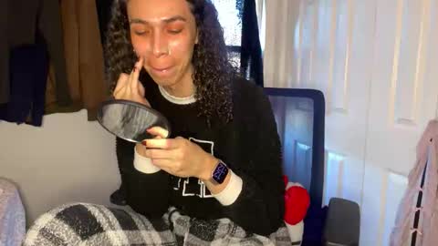 Snapshot of lia_hdz chatting on 11-24-25, 05:12 Kabroncita online show from 11-24-25, 05:12