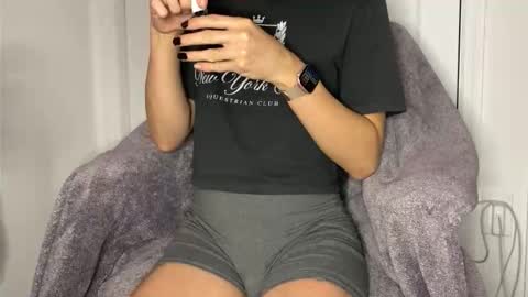 Snapshot of lia_hdz chatting on 12-04-25, 08:23 Kabroncita online show from 12-04-25, 08:23