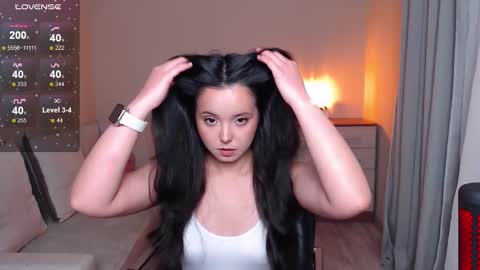 L I A online show from 11-25-25, 05:02