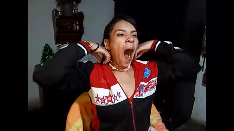 Lia online show from 12-27-24, 11:06