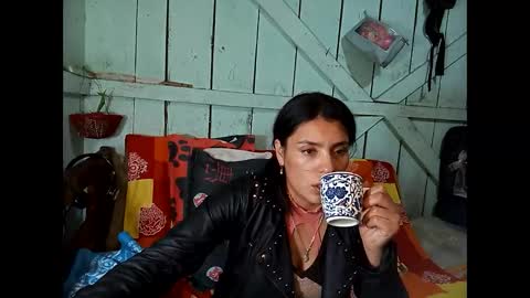 Lia online show from 01-11-25, 01:48