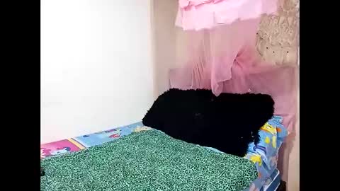 Lia online show from 01-22-25, 07:03