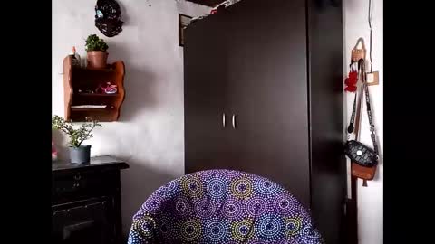 Lia online show from 02-08-25, 12:28