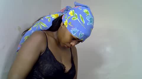 lia online show from 11-23-25, 03:01