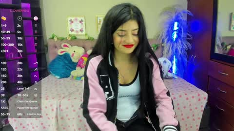 Snapshot of lia_keen chatting on 01-10-25, 08:15 lia online show from 01-10-25, 08:15