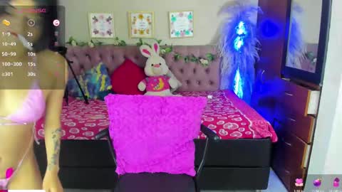 Snapshot of lia_keen chatting on 02-11-25, 08:31 lia online show from 02-11-25, 08:31