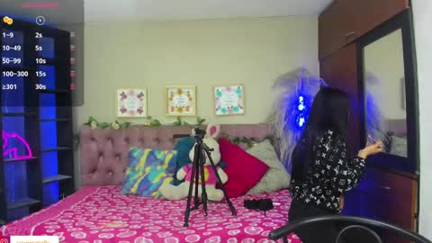 Snapshot of lia_keen chatting on 02-12-25, 08:29 lia online show from 02-12-25, 08:29