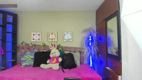 Snapshot of lia_keen chatting on 03-06-25, 08:16 lia online show from 03-06-25, 08:16