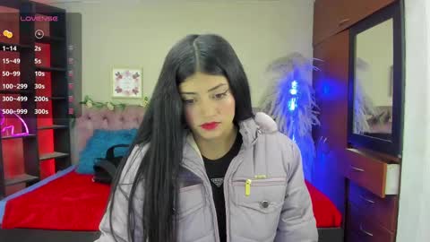 Snapshot of lia_keen chatting on 03-08-25, 08:14 lia online show from 03-08-25, 08:14