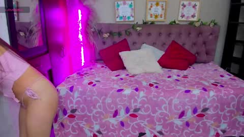 Snapshot of lia_keen chatting on 09-22-25, 08:33 lia online show from 09-22-25, 08:33
