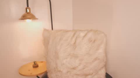 Snapshot of lia_mackenzie chatting on 03-04-26, 12:05 liaa online show from 03-04-26, 12:05