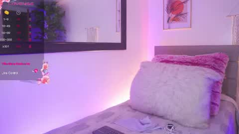 Snapshot of lia_mackenzie chatting on 07-14-26, 02:34 liaa online show from 07-14-26, 02:34