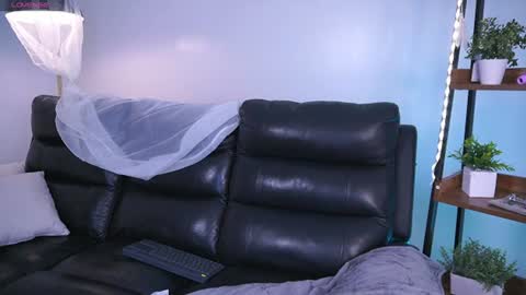 Snapshot of lia_mackenzie chatting on 07-21-26, 02:30 liaa online show from 07-21-26, 02:30