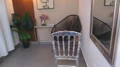 LIA online show from 04-18-26, 06:34