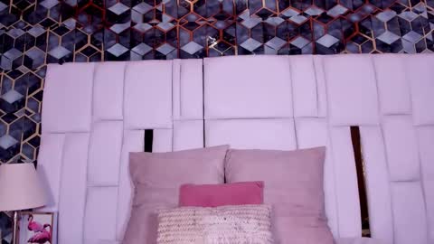 Snapshot of lia_mariana chatting on 05-19-26, 06:09 lia_mariana online show from 05-19-26, 06:09