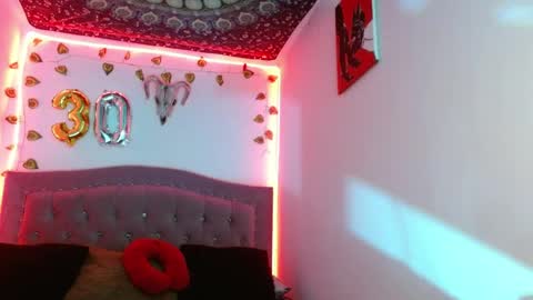 Snapshot of lia_miss2 chatting on 05-11-26, 04:04 lia spicy ig online show from 05-11-26, 04:04