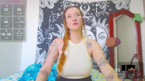 Snapshot of lia_monroe chatting on 10-07-25, 04:04 Lia Monroe online show from 10-07-25, 04:04