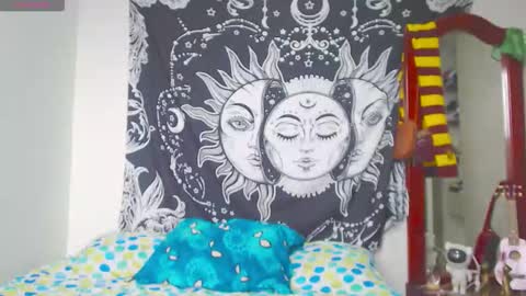 Snapshot of lia_monroe chatting on 11-15-25, 09:00 Lia Monroe online show from 11-15-25, 09:00