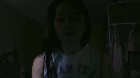 Little Queen Lia  online show from 10-31-25, 07:04