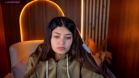Snapshot of lia_queen_tx chatting on 05-21-26, 03:02 Online 1400 - 2100 online show from 05-21-26, 03:02