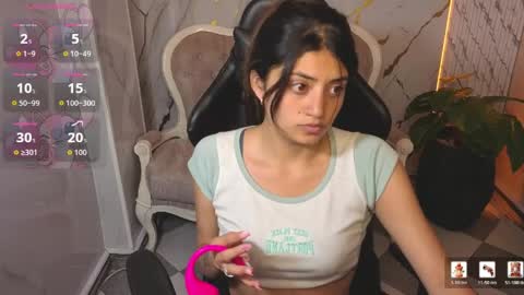Snapshot of lia_queen_tx chatting on 05-22-26, 04:08 Online 1400 - 2100 online show from 05-22-26, 04:08