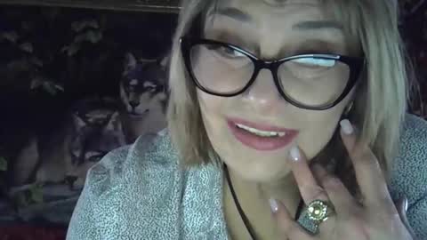lia_raysss online show from 04-23-26, 08:22