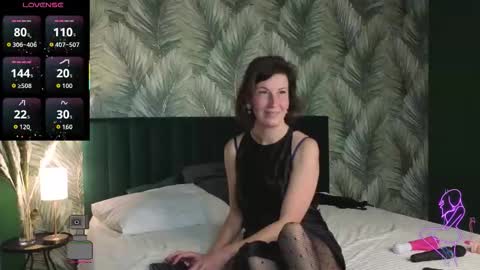 lia_reyn online show from 09-12-25, 02:11