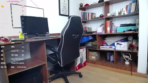 Snapshot of lia_taylorr1 chatting on 09-22-25, 12:07 Lia Taylor online show from 09-22-25, 12:07