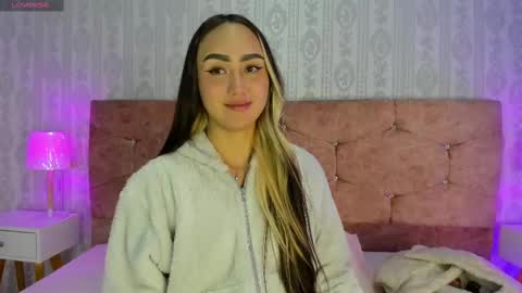 Snapshot of liaa_18 chatting on 09-09-25, 03:39 Liaa online show from 09-09-25, 03:39