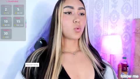 Snapshot of liaa_18 chatting on 10-04-25, 05:27 Liaa online show from 10-04-25, 05:27
