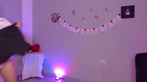   lia  online show from 03-27-26, 03:23