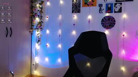 Snapshot of liaa_rodriguezz chatting on 05-14-26, 02:29 Liaa online show from 05-14-26, 02:29
