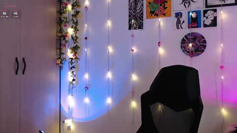 Snapshot of liaa_rodriguezz chatting on 05-26-26, 08:49 Liaa online show from 05-26-26, 08:49