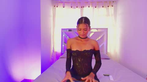 Snapshot of liaa_taylor1 chatting on 02-14-26, 09:22 Lia online show from 02-14-26, 09:22