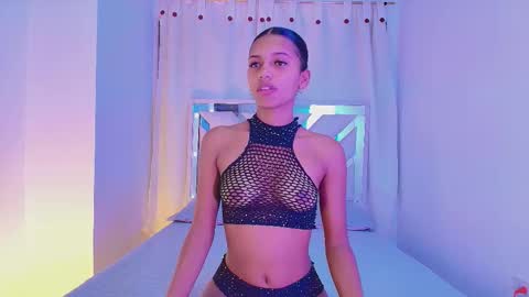 Snapshot of liaa_taylor1 chatting on 03-10-26, 02:49 Lia online show from 03-10-26, 02:49