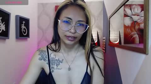 Snapshot of liaaa_seraaph chatting on 02-03-26, 02:00 Liaaa Seraaph online show from 02-03-26, 02:00